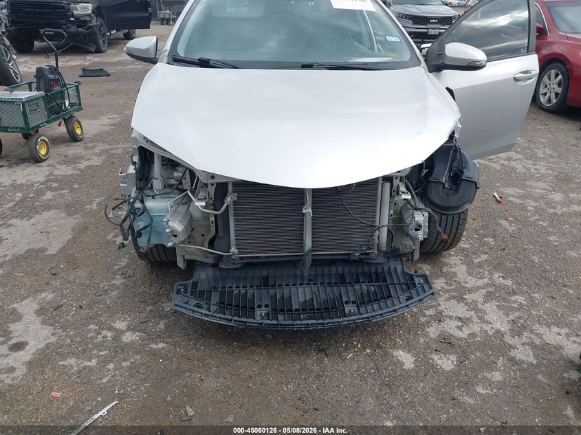 2016 TOYOTA COROLLA auction photo 6