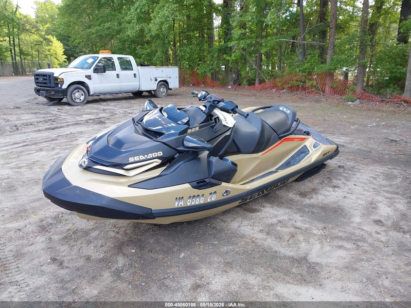 2025 SEADOO RXT auction photo 2