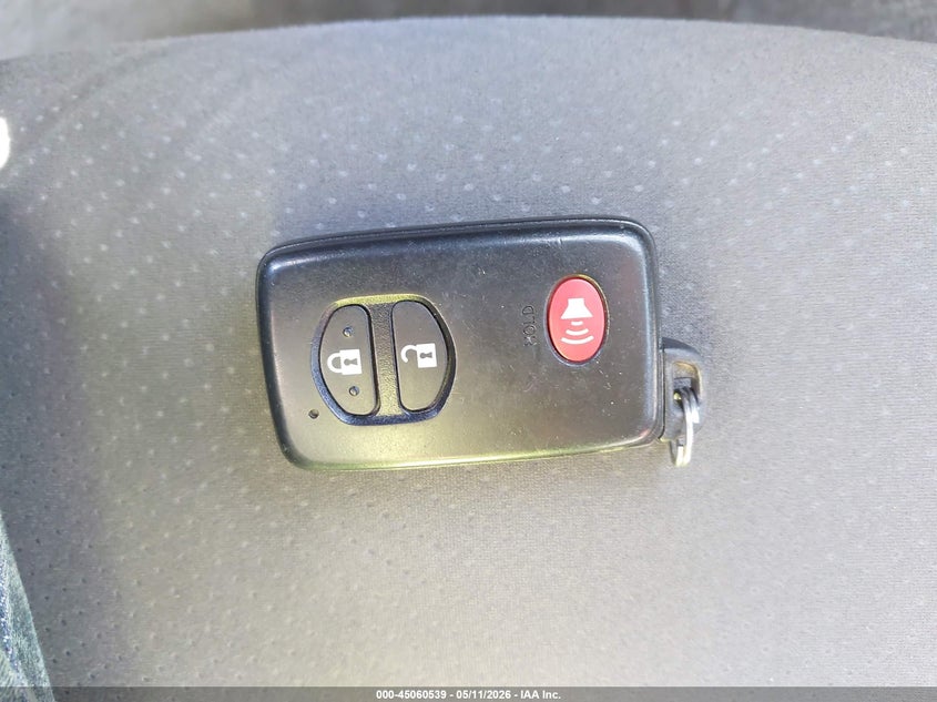 2013 TOYOTA PRIUS HATCHBACK 1.8L I-4 DOHC, VVT, 98HP
