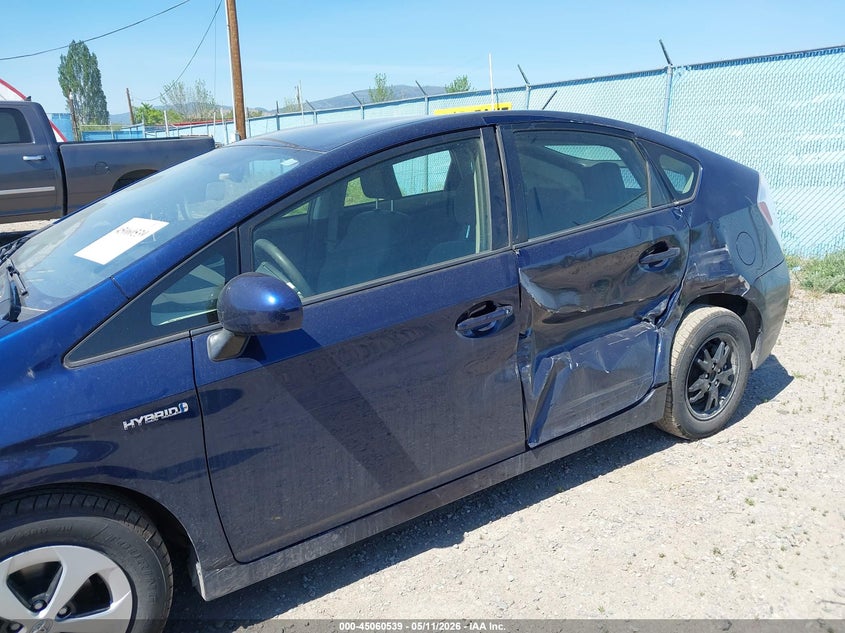 2013 TOYOTA PRIUS HATCHBACK 1.8L I-4 DOHC, VVT, 98HP