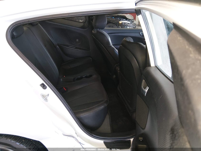2016 Hyundai Veloster Turbo VIN: KMHTC6AE1GU300310 Lot: 45060660