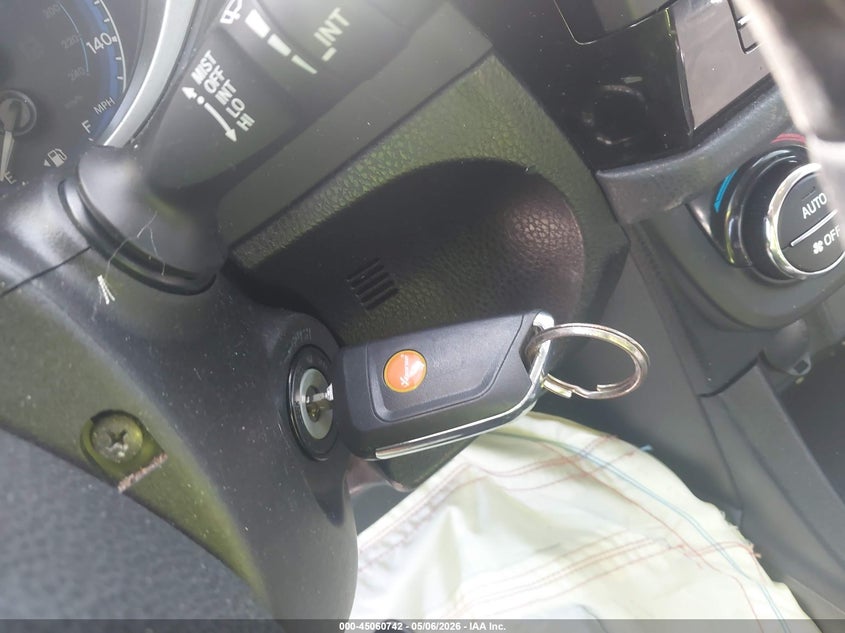 2015 TOYOTA COROLLA SEDAN 1.8L I-4 DOHC, VVT, 132HP