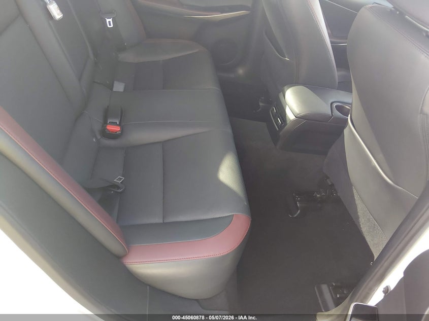 2017 LEXUS IS 300 auction photo 8