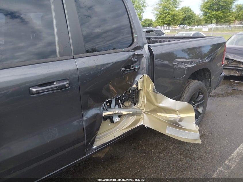 2020 RAM 1500 auction photo 6