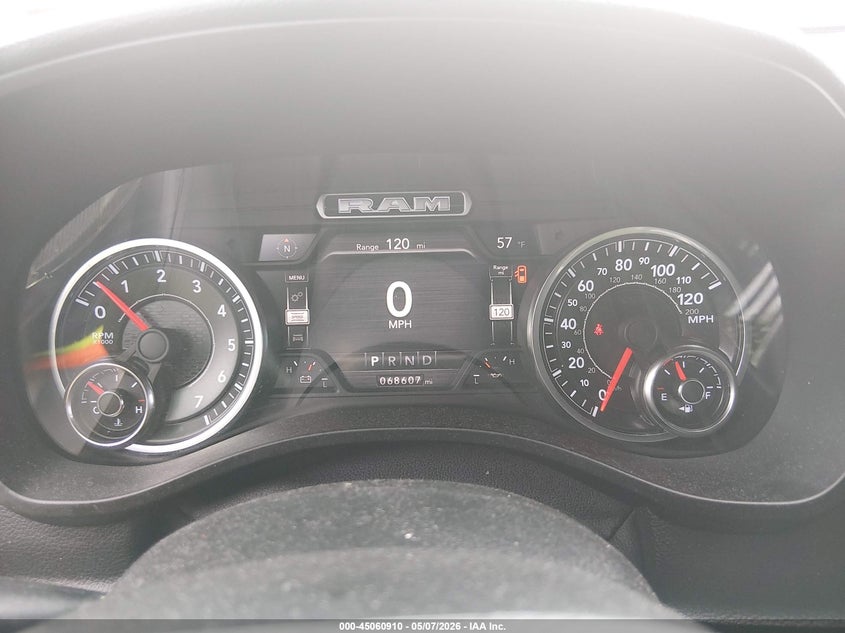 2020 RAM 1500 auction photo 7