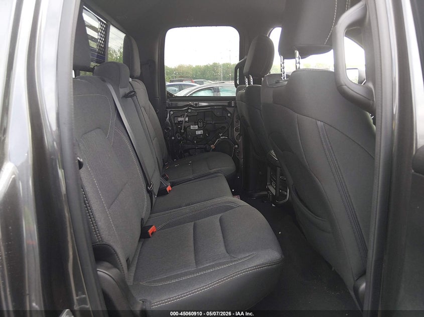 2020 RAM 1500 auction photo 8