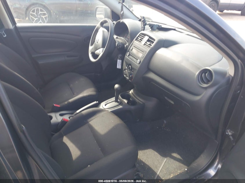 AtlanticExpress - Nissan Versa