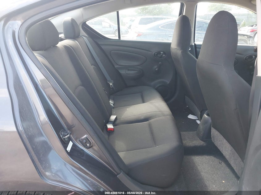 AtlanticExpress - Nissan Versa