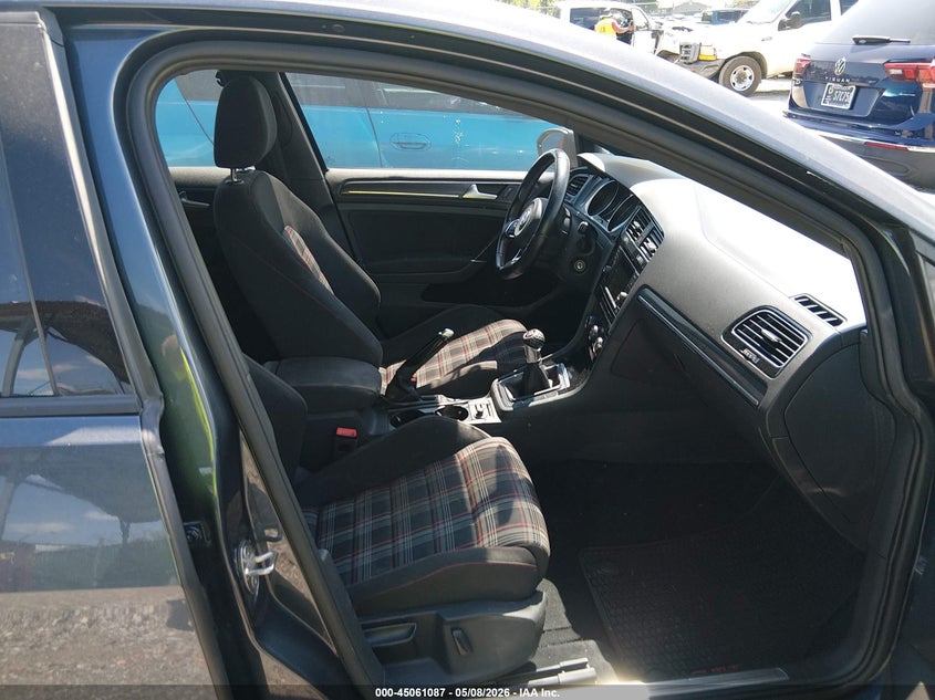2018 VOLKSWAGEN GOLF GTI auction photo 5
