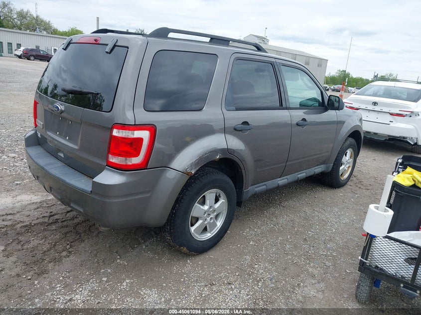 Vin: 1fmcu0d71bkc28942, lot: 45558639, ford escape xlt 20114