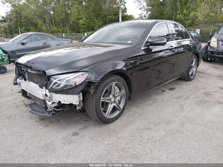 2017 Mercedes-Benz E 300 WDDZF4JB8HA056308 photo 1
