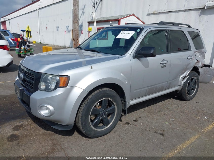 2010 Ford Escape Xlt 1FMCU9DG8AKD20391 photo 1
