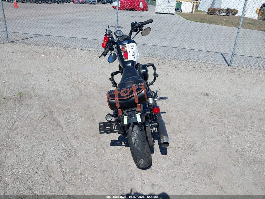 2017 Harley-Davidson Xl883 Iron 883 VIN: 1HD4LE212HC412991 Lot: 45061528