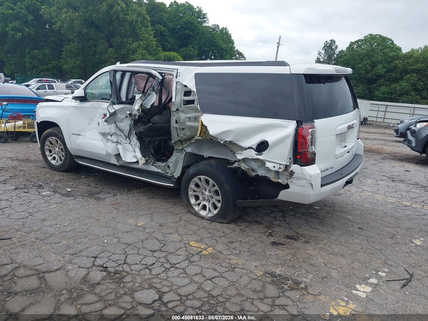 2019 GMC YUKON XL auction photo 3