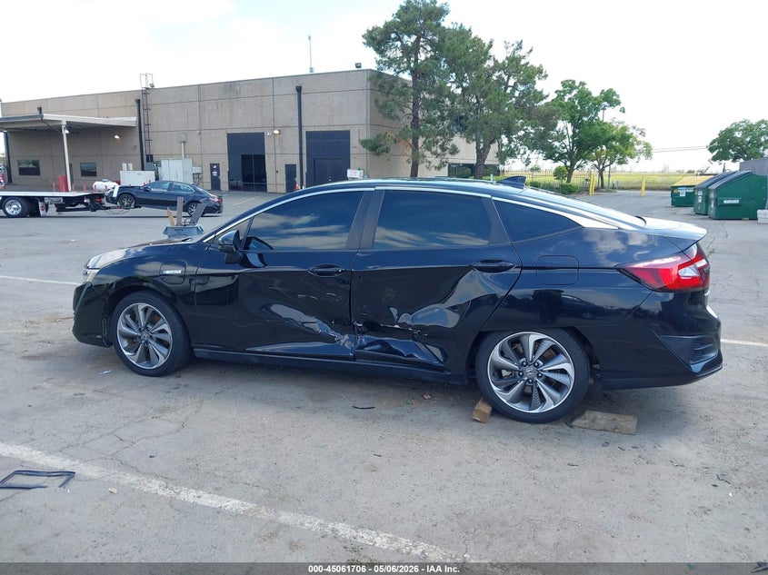 2018 Honda Clarity Plug-In Hybrid Touring VIN: JHMZC5F37JC001271 Lot: 45061706