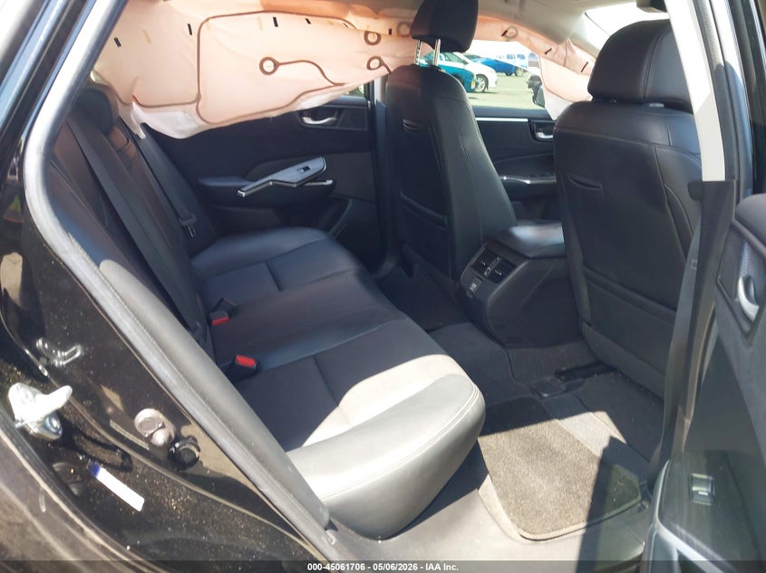 2018 Honda Clarity Plug-In Hybrid Touring VIN: JHMZC5F37JC001271 Lot: 45061706