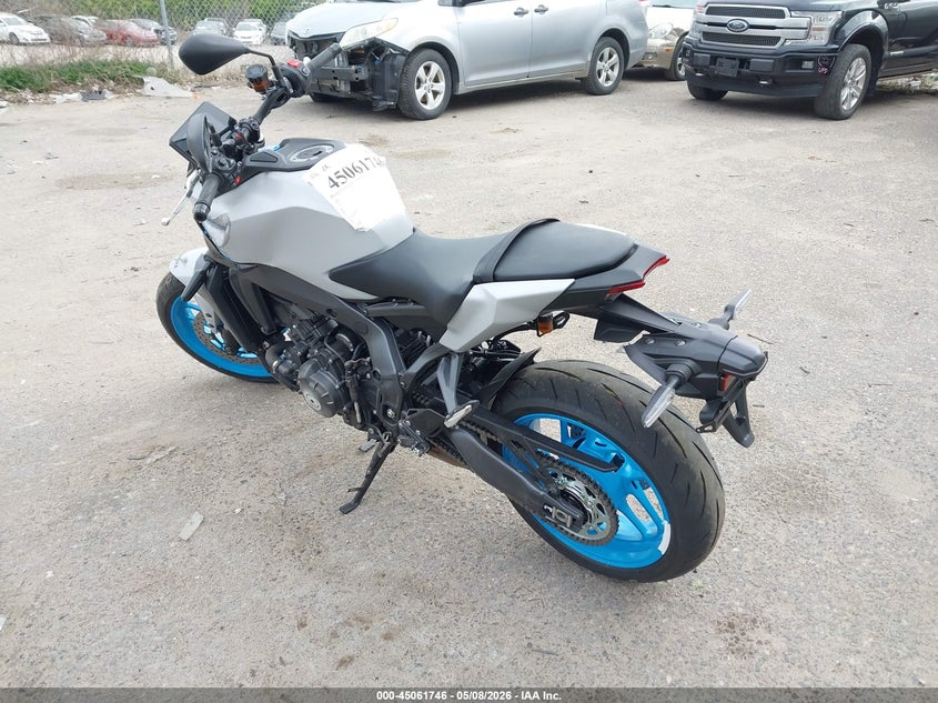 2025 YAMAHA MT09 auction photo 3