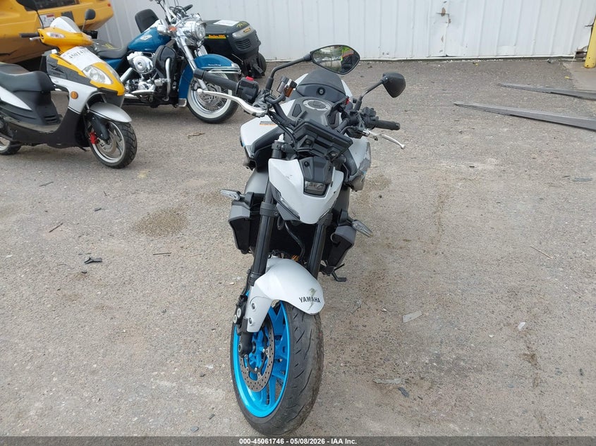 2025 YAMAHA MT09 auction photo 5
