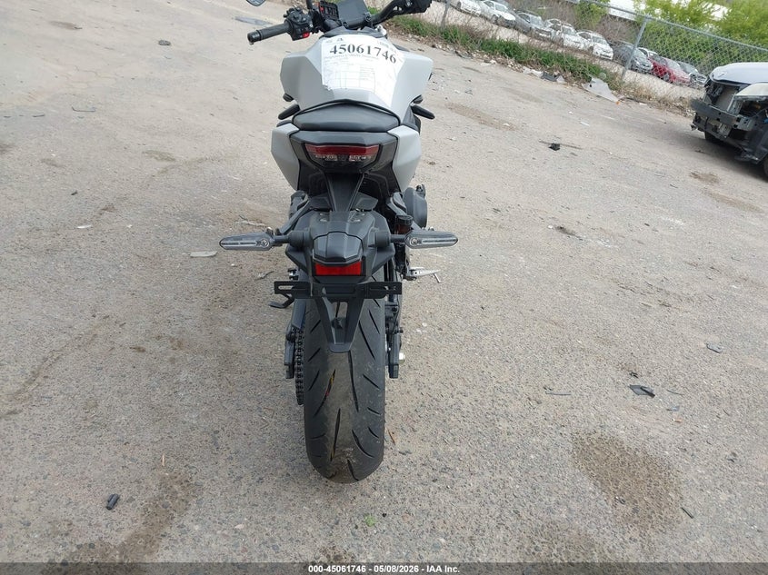 2025 YAMAHA MT09 auction photo 6