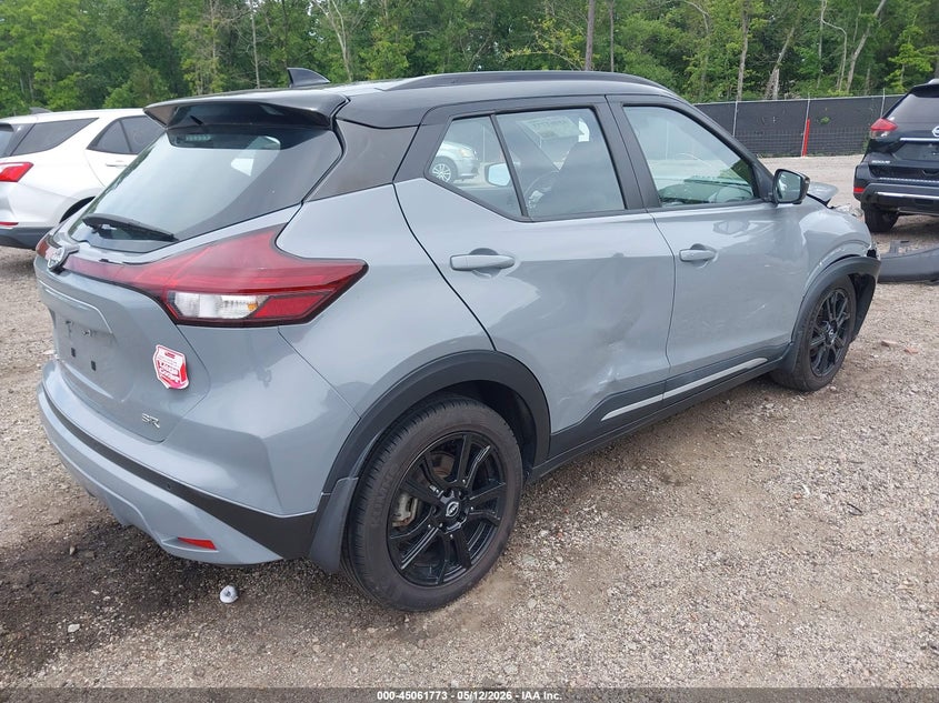 2022 NISSAN KICKS auction photo 4