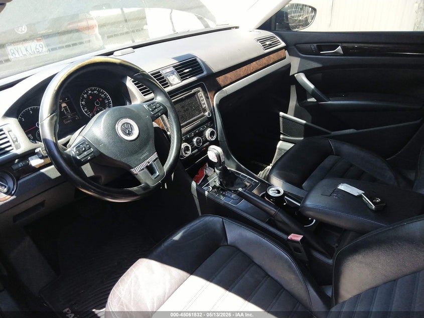 2014 VOLKSWAGEN PASSAT SEDAN 2.0L I-4 DI, DOHC, TURBO, 140HP