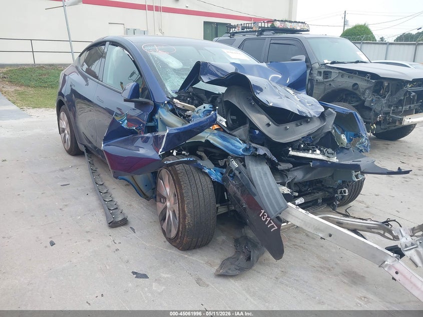 Vin: 7saygaee2nf426650, lot: 45559541, tesla model y long range dual motor all-wheel drive 2022 img_1