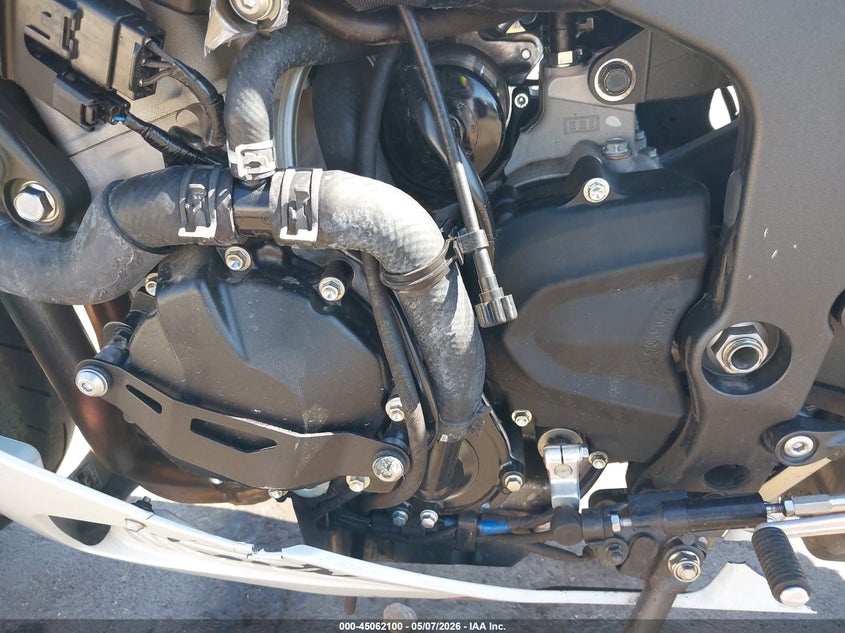 2025 Kawasaki Zx636 K VIN: JKBZXJK16SA008492 Lot: 45062100