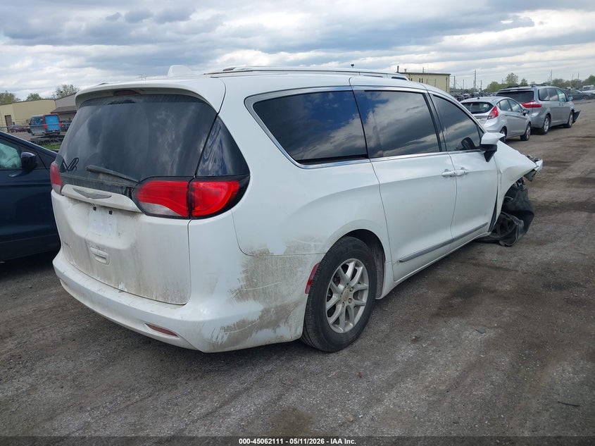 Vin: 2c4rc1dg2hr587895, lot: 45559656, chrysler pacifica touring 20174