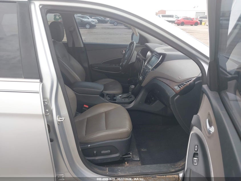 2017 HYUNDAI SANTA FE auction photo 5