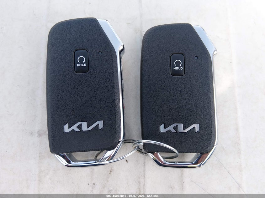 2025 KIA SPORTAGE PLUG-IN HYBRID X-LINE — Фото 11