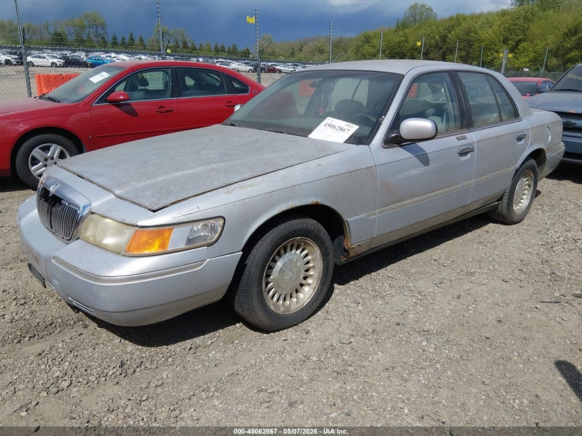 1999 MERCURY GRAND MARQUIS auction photo 2