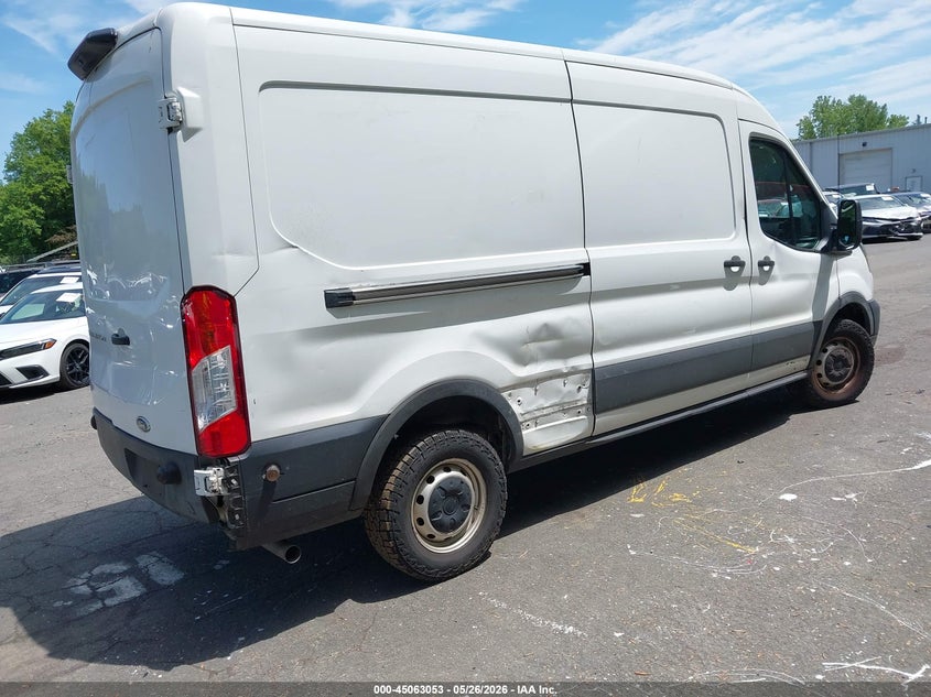 Vin: 1ftbr1c82lkb38668, lot: 45560598, ford transit-250 20204
