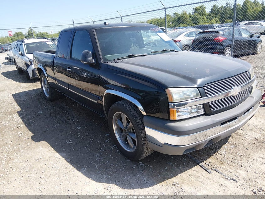 2004 Chevrolet Silverado  Ls