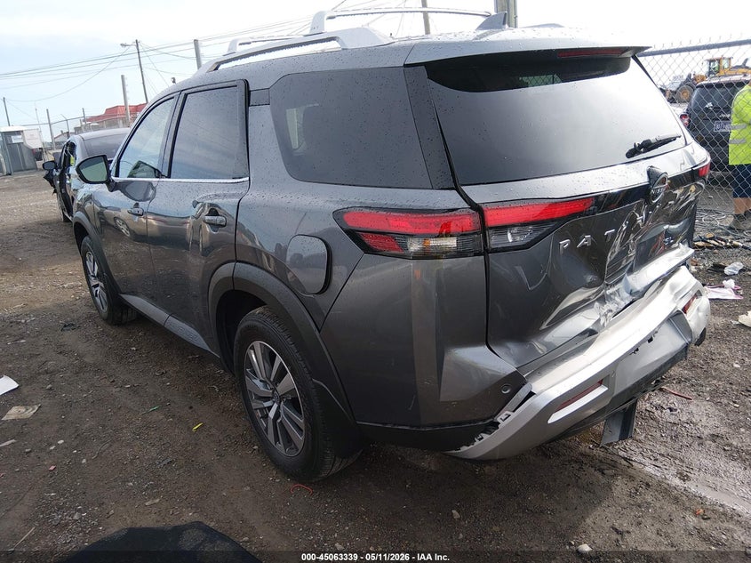2025 NISSAN PATHFINDER auction photo 3