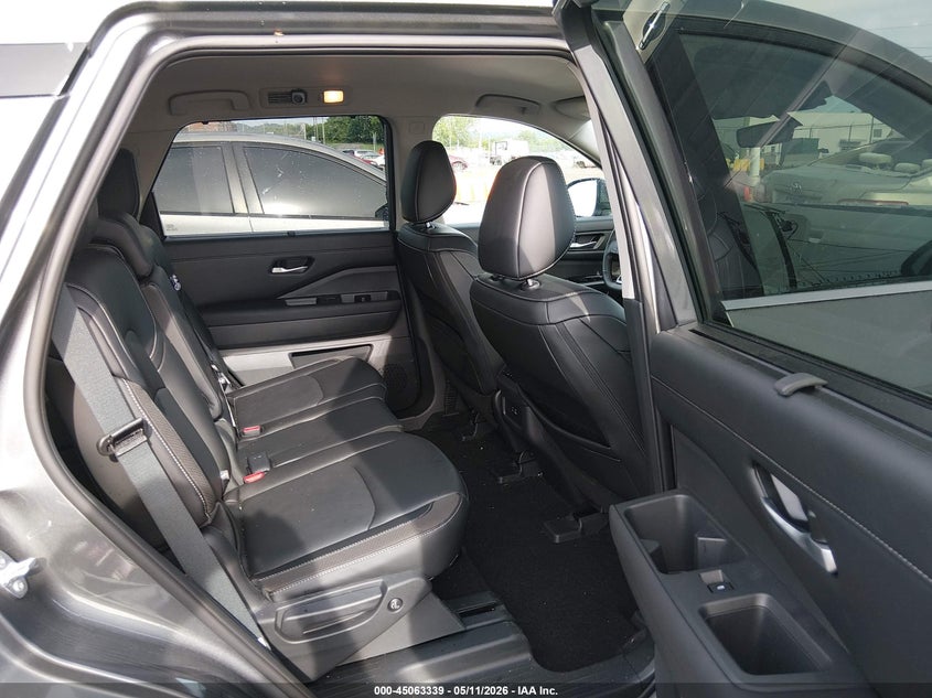 2025 NISSAN PATHFINDER auction photo 8