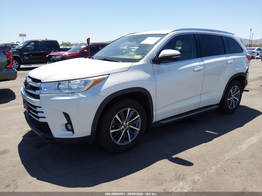 5TDJZRFH0HS519411 2017 TOYOTA HIGHLANDER XLE photo 1