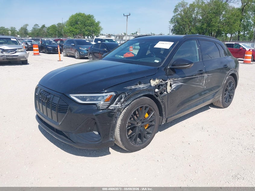 Vin: wa1vabge2pb012367, lot: 45561118, audi e-tron premiumwe 20232