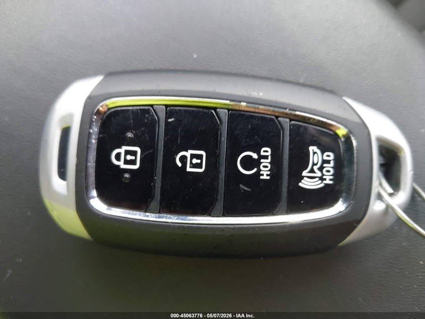 2022 Hyundai Venue Limited VIN: KMHRC8A3XNU172182 Lot: 45063776