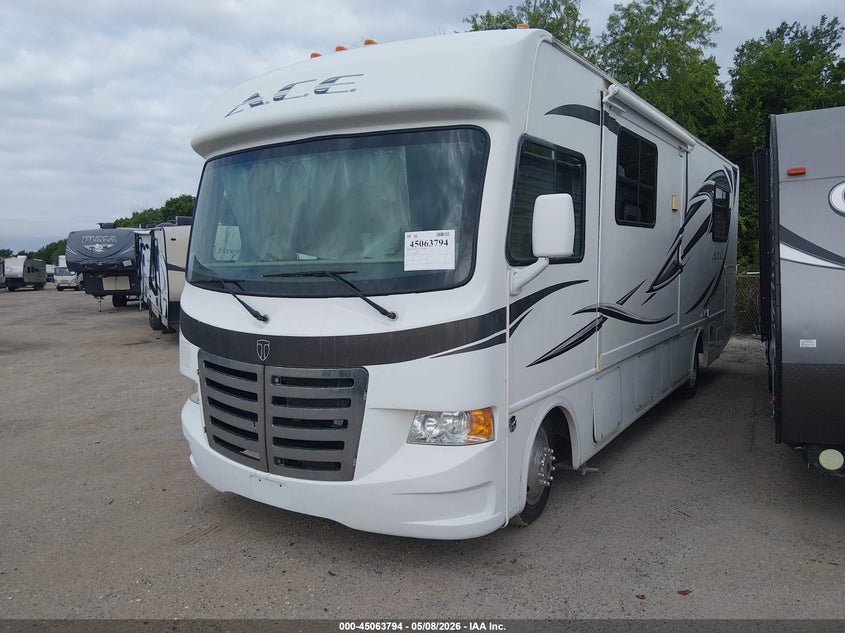 1F64F5DY2B0A07387 2011 Ford F53 photo 1