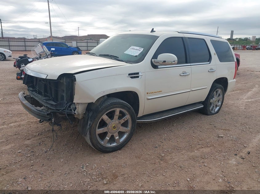 2009 CADILLAC ESCALADE auction photo 2