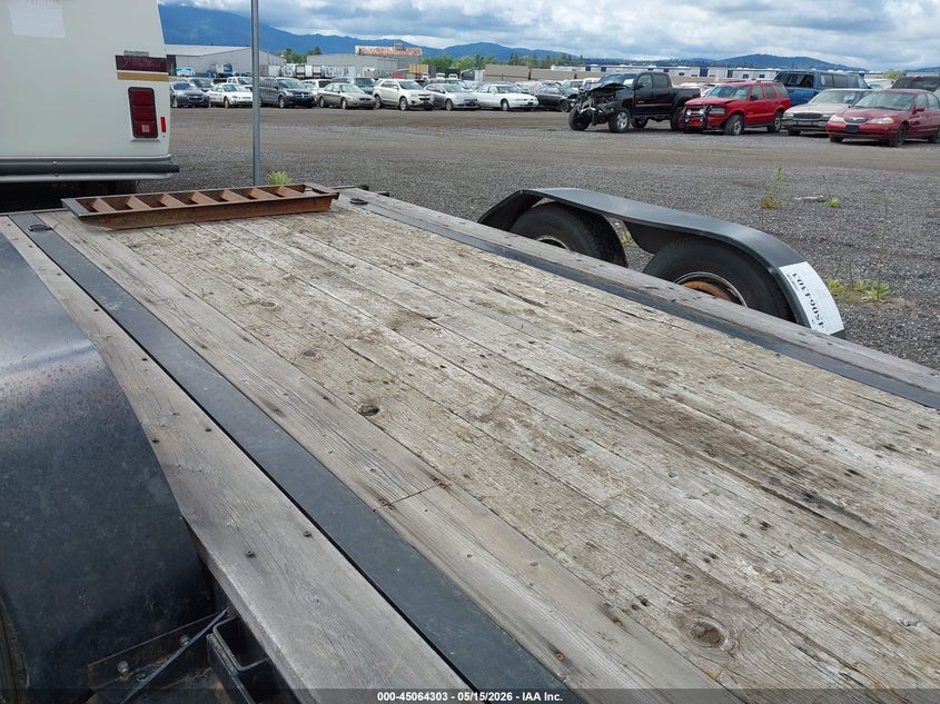 2005 Eagle 20Ft Car Hauler VIN: 00000000000123797 Lot: 45064303