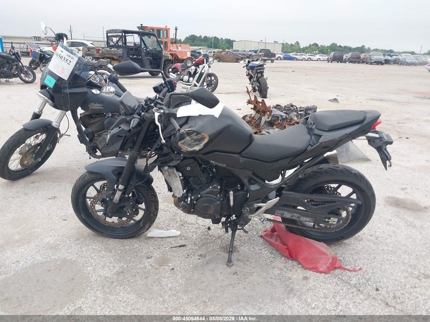 2025 Honda Cb750 A VIN: JH2RH2402SK001462 Lot: 45064644