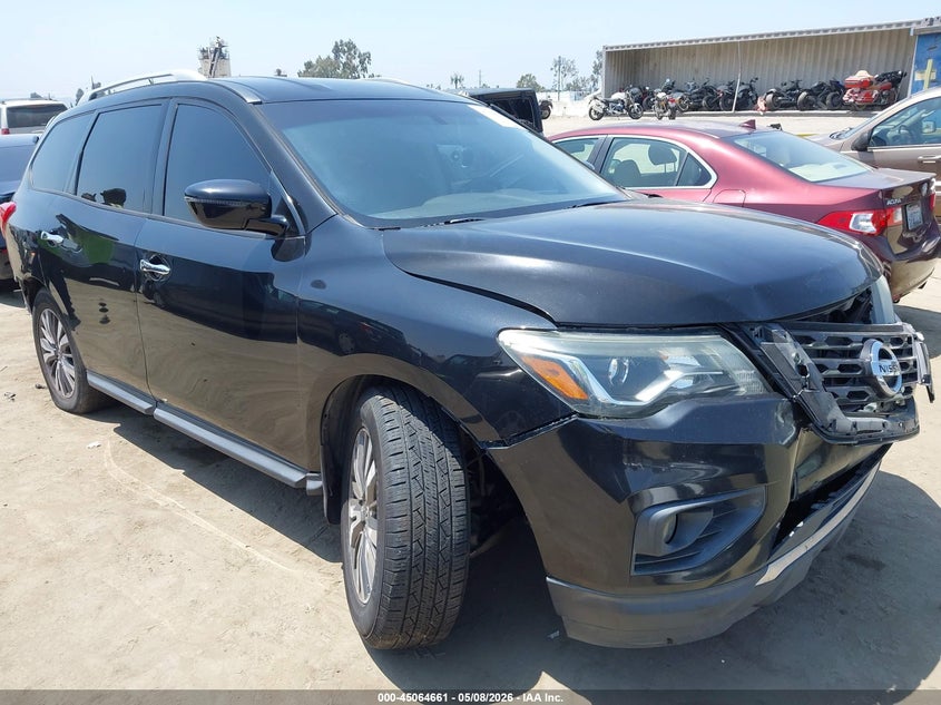 2017 NISSAN PATHFINDER SV
