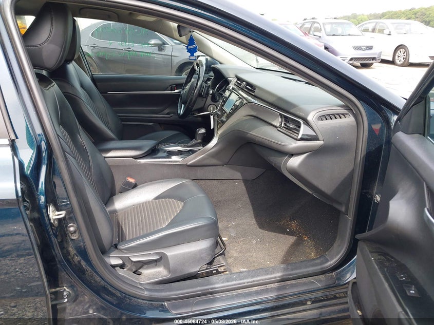 2020 TOYOTA CAMRY auction photo 5