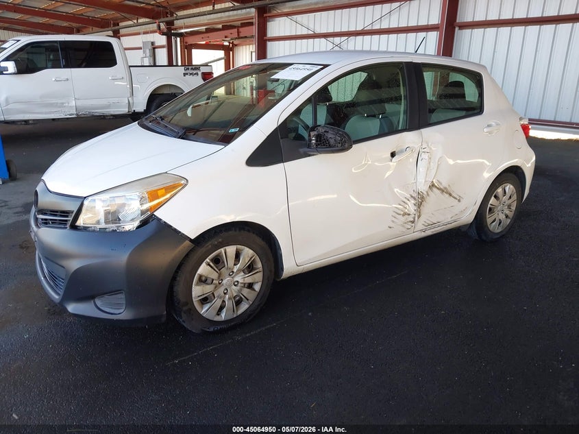 Vin: jtdktud38dd544546, lot: 45562495, toyota yaris le 20132