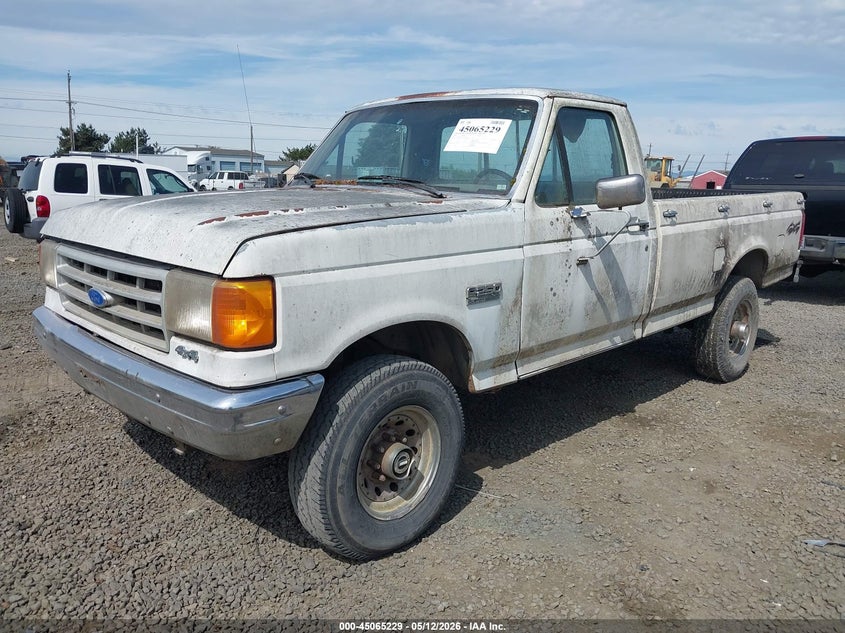 1990 Ford F250 2FTHF26G5LCA45059 photo 1