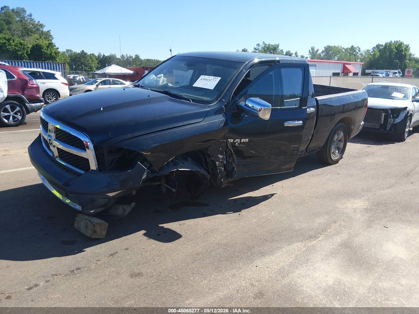 Vin: 1c6rr6fg5js340164, lot: 45562822, ram 1500 tradesman  4x2 6'4 box 20182