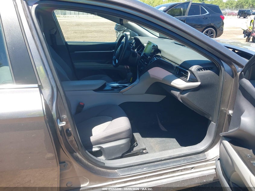 TOYOTA CAMRY - zdjęcie 5