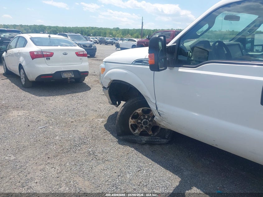 2015 FORD F-250 auction photo 6