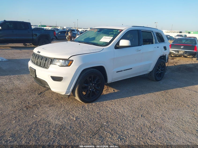 2018 Jeep Grand Cherokee Altitude 4x2 1C4RJEAG4JC339809 photo 1